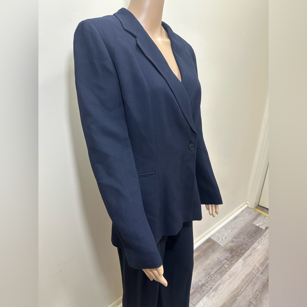 Armani Collezioni Women's Navy Blazer and Pants - Picture 5 of 12